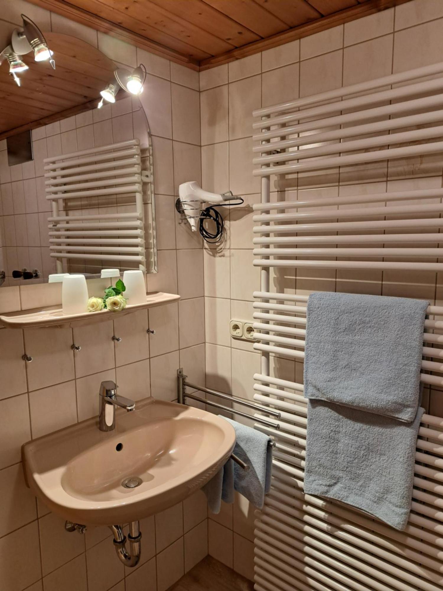 אוברמייזלשטיין Ferienwohnung Hartmann מראה חיצוני תמונה